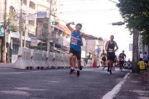 BIB: 40400
                            <button type="button" onclick="openModal(3747674)" class="btn btn-primary btn-sm float-right btn-popup" data-toggle="modal" data-target=".modal-high-quality">
                        <i class="fas fa-shopping-cart"></i> Add to Cart
                    </button>
                                            <button type="button" onclick="isThisMe(3747674, true)" class="btn btn-success btn-sm float-right btn-popup btn-isme hidden" data-toggle="tooltip" data-placement="bottom" title="นี่คือรูปของคุณใช่ไหม คลิกที่นี่เพื่อเอาเข้าอัลบั้ม">
                        <i class="fas fa-plus"></i> Add to album
                    </button>
                    <button type="button" onclick="isThisMe(3747674, false)" class="btn btn-warning btn-sm float-right btn-popup btn-isnotme hidden">
                        <i class="fas fa-ban"></i> Remove from album
                    </button>